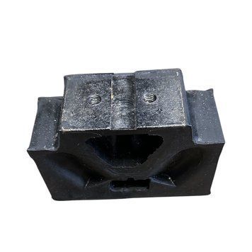 Подушка двигателя Т-150 (боковая,домик ) 150.00.075 фото